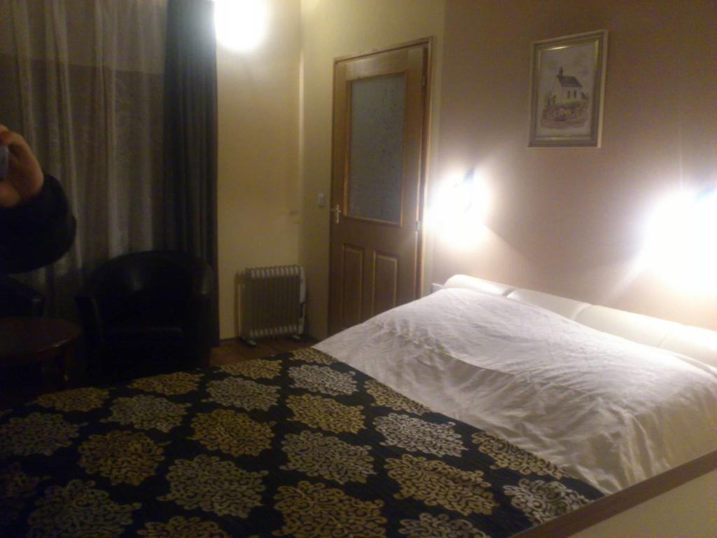 Szilvia Vendeghaz Hotel Korosszakal Værelse billede